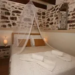 Christina's Stone Dom wakacyjny *